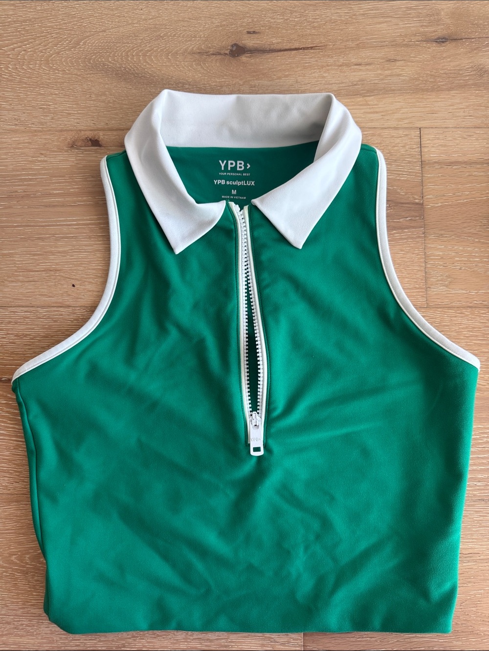 Green Sleeveless Zip Polo Top with White Collar